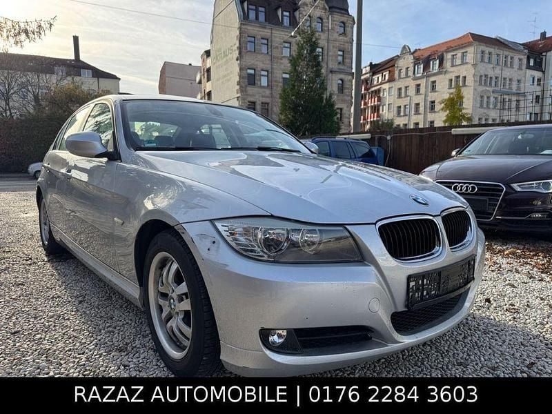 Gebraucht BMW 318 Comfort Edition 143 PS (105 kW) 2011 Silber Limousine