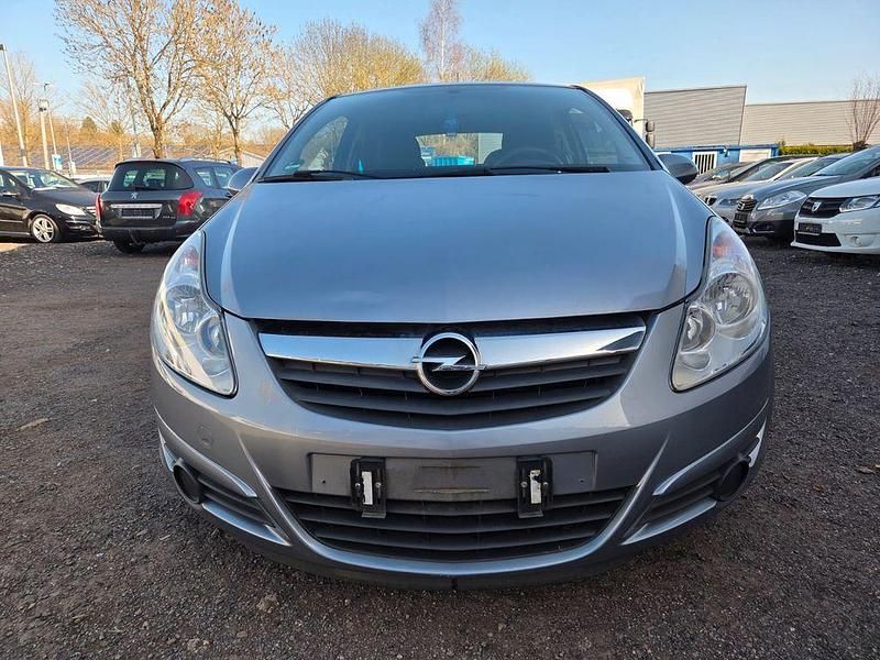 Gebraucht Opel Corsa Selection 80 PS (58 kW) 2009 Silber Kleinwagen