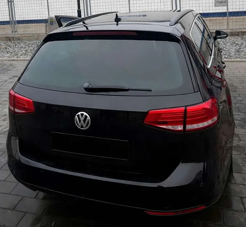 Second-hand VW Passat Highline 150 CP (110 kW) 2017 Berlinǎ