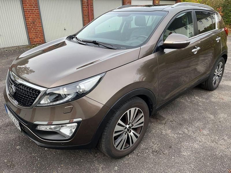 Braun Gebraucht 2014 Kia Sportage Attract SUV | 8.300 € (Etwas zu teuer) - Bild 1/4