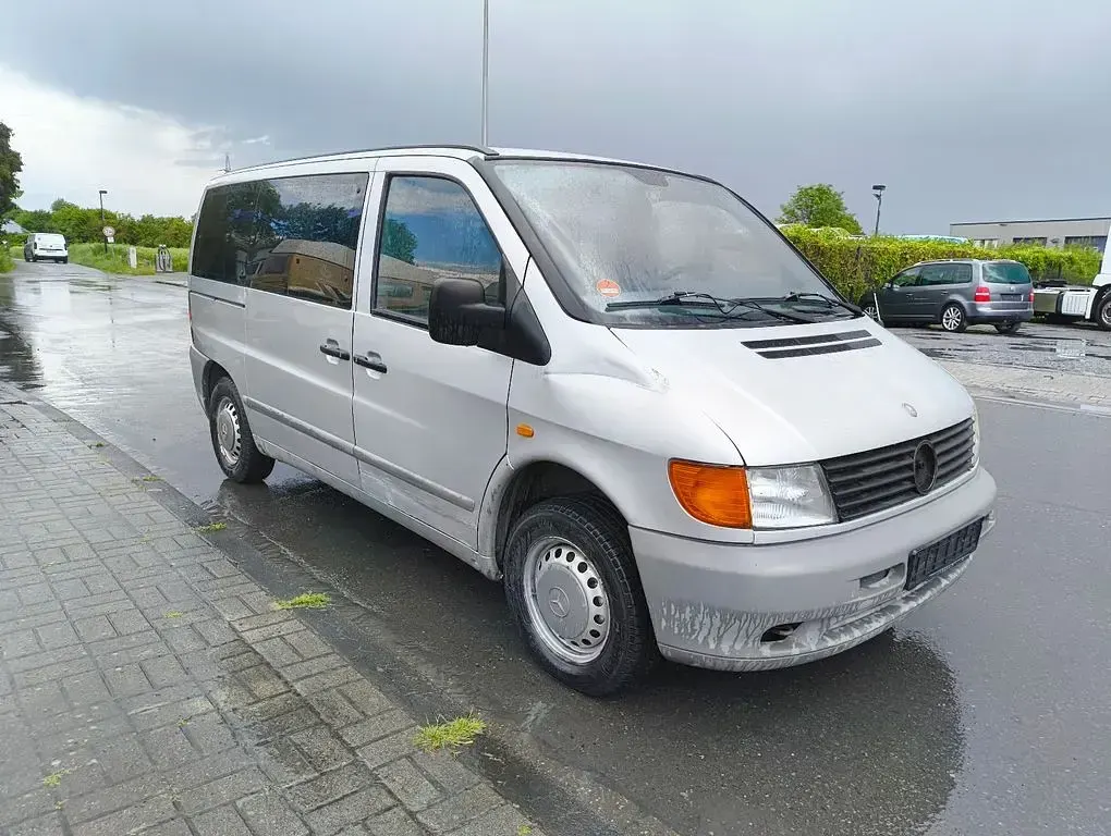 Gebraucht Mercedes Vito 79 PS (58 kW) 1998 Silber Van