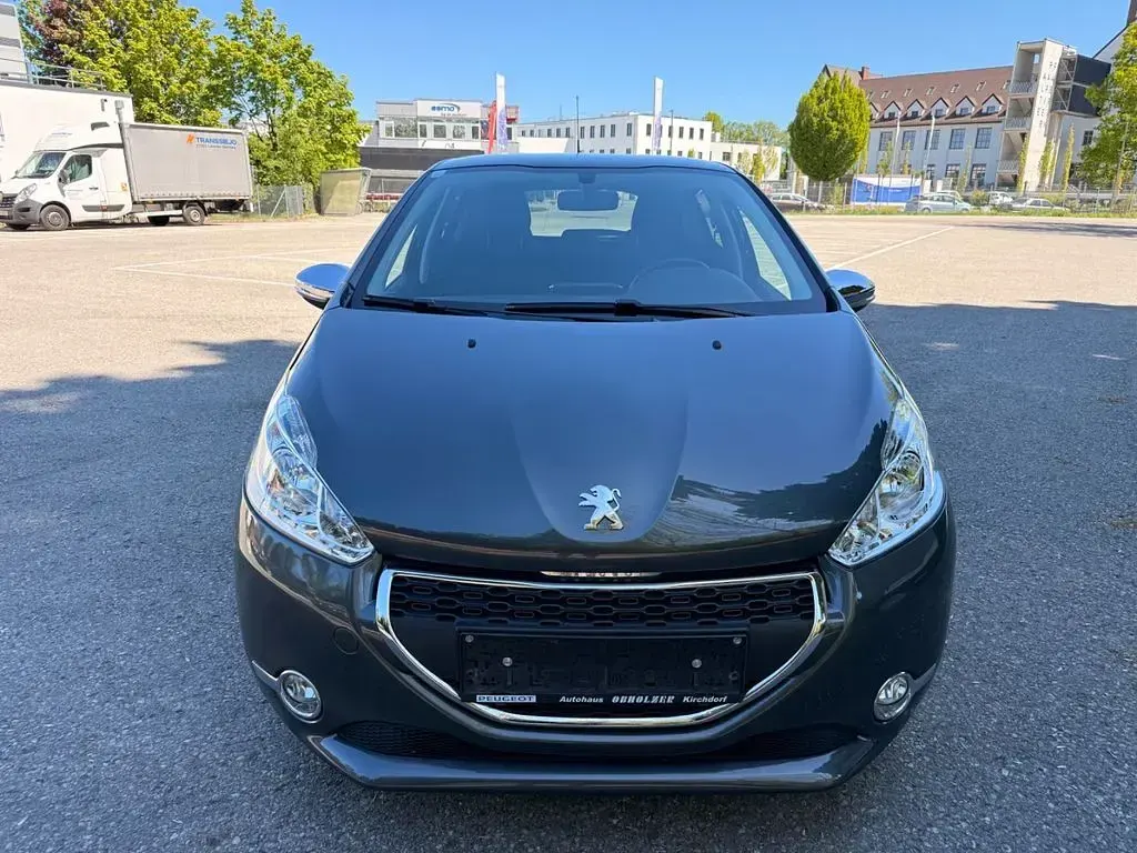 Gebraucht Peugeot 208 Style 82 PS (60 kW) 2014 Grau Kleinwagen