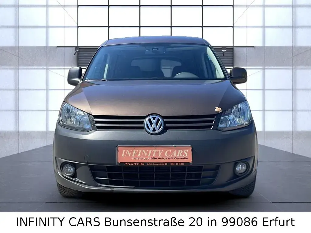Gebraucht VW Caddy Trendline 102 PS (75 kW) 2012 Braun Van / Kleinbus