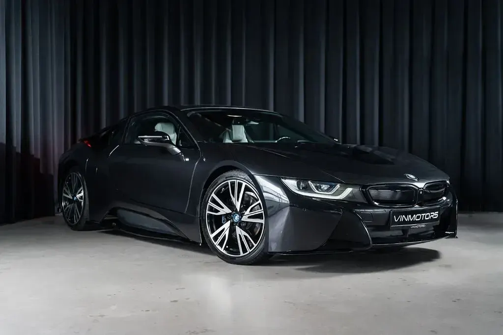 Gebraucht BMW i8 Performance 231 PS (169 kW) 2015 Grau Coupé