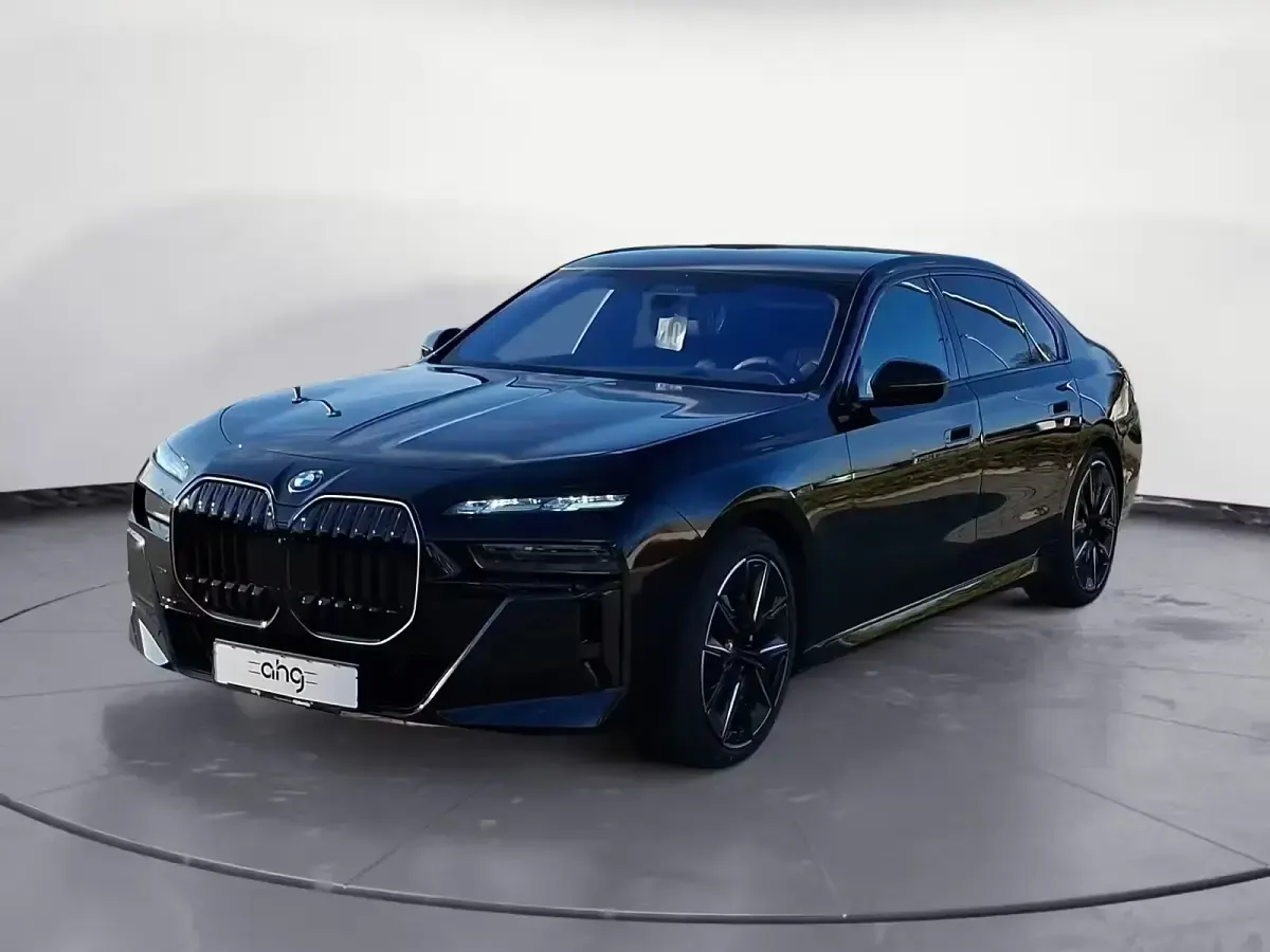 Gebraucht BMW 740 M Sport 299 PS (219 kW) 2026 Limousine