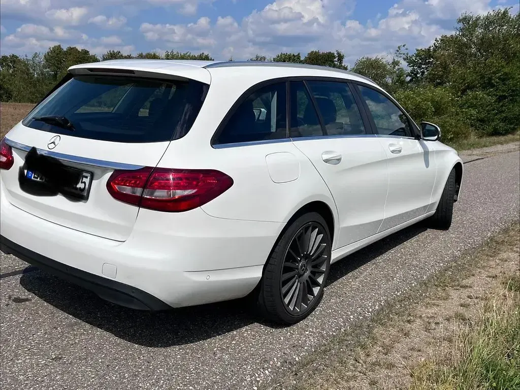 Gebraucht Mercedes 200 136 PS (100 kW) 2017 Weiß Kombi