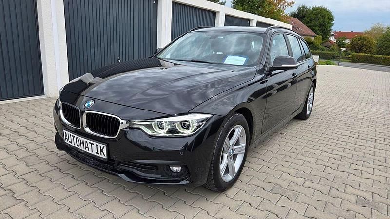 Schwarz Gebraucht 2017 BMW 320 Advantage Kombi | 14.990 € (Fairer Preis) - Bild 1/4