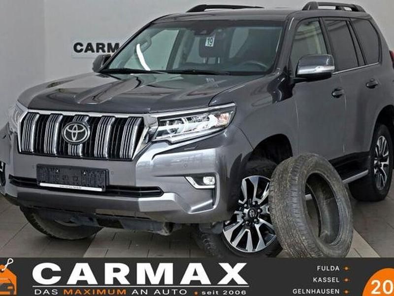 Gebraucht Toyota Land Cruiser Comfort 204 PS (150 kW) 2023 Grey metallic (metallic) SUV