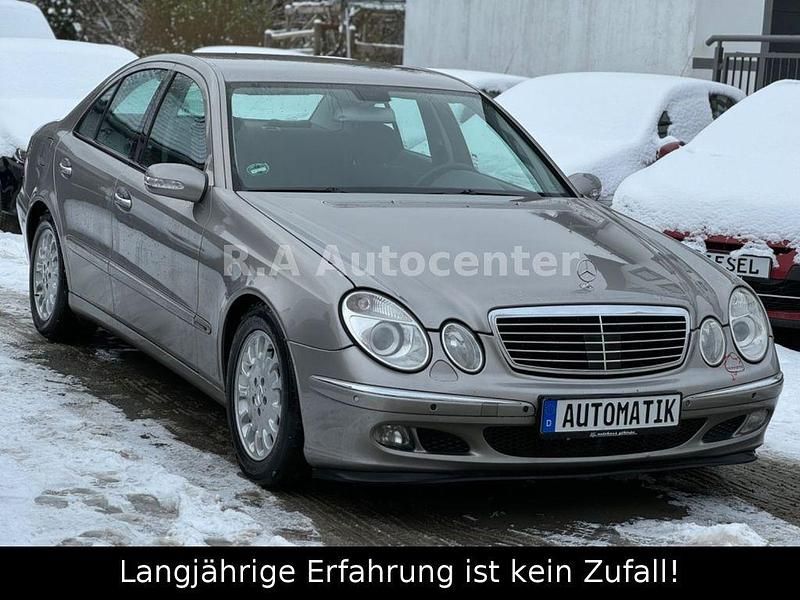 Gebraucht Mercedes E350 272 PS (200 kW) 2005 Silber Limousine