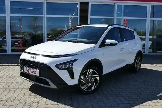 Gebraucht Hyundai Bayon 101 PS (74 kW) 2023 Weiß SUV