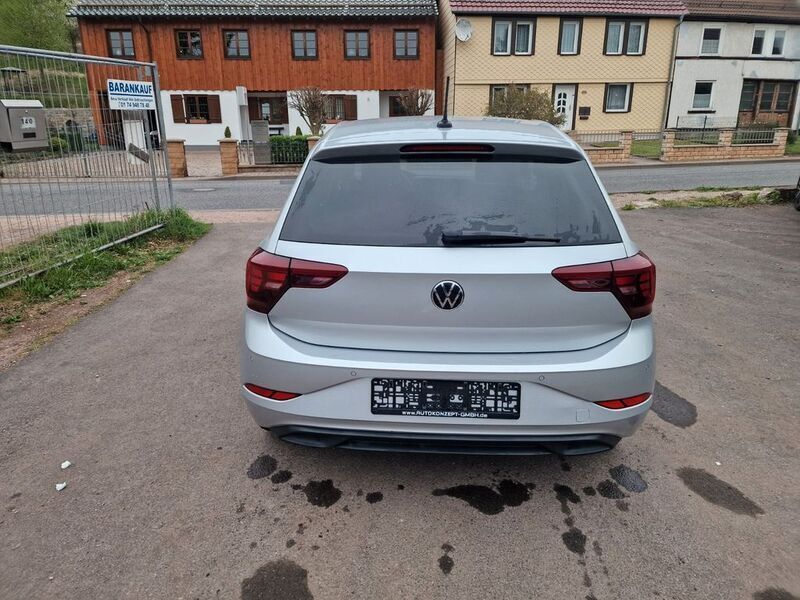 Gebraucht VW Polo Life 90 PS (66 kW) 2022 Silber Limousine