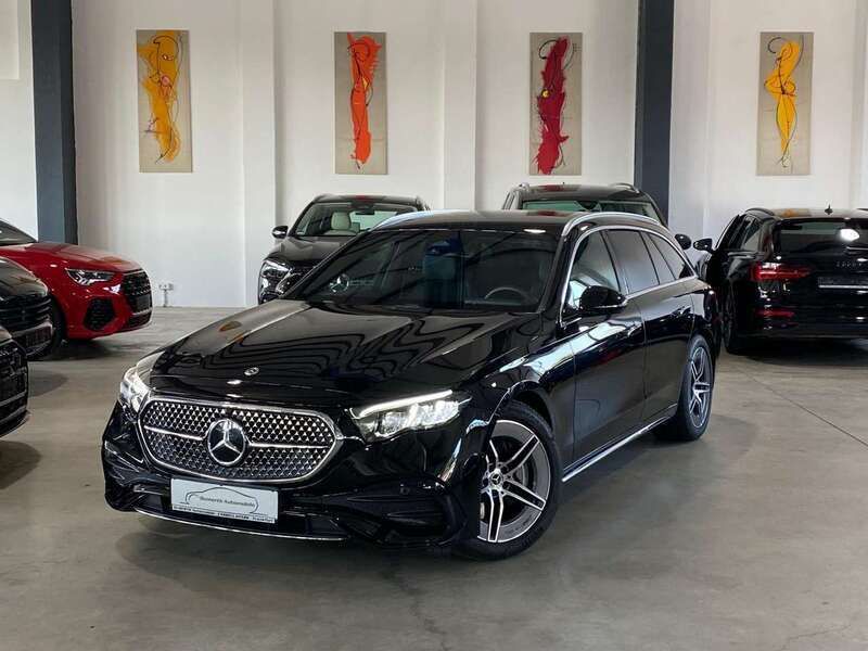 Obsidianschwarz metalliclack Gebraucht 2024 Mercedes E220 Advanced Kombi | 48.880 € (Teuer) - Bild 1/4