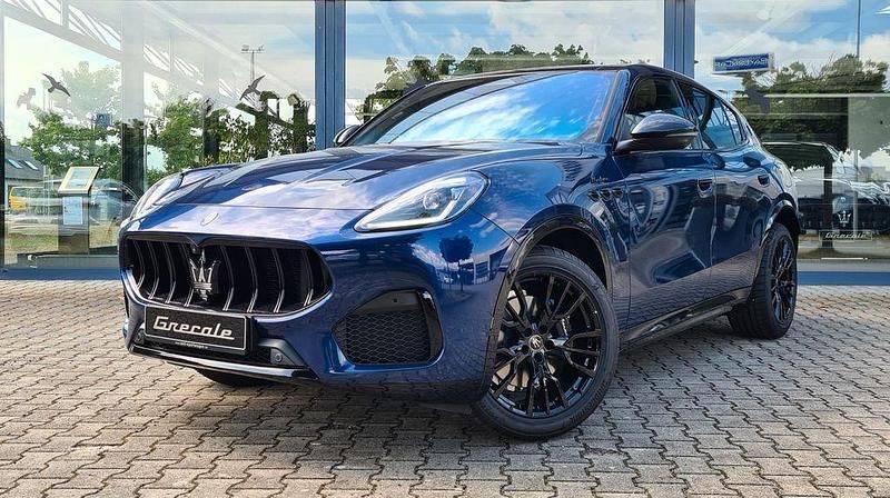 Blau Neu 2025 Maserati Grecale SUV | 104.920 € (Teuer) - Bild 1/4