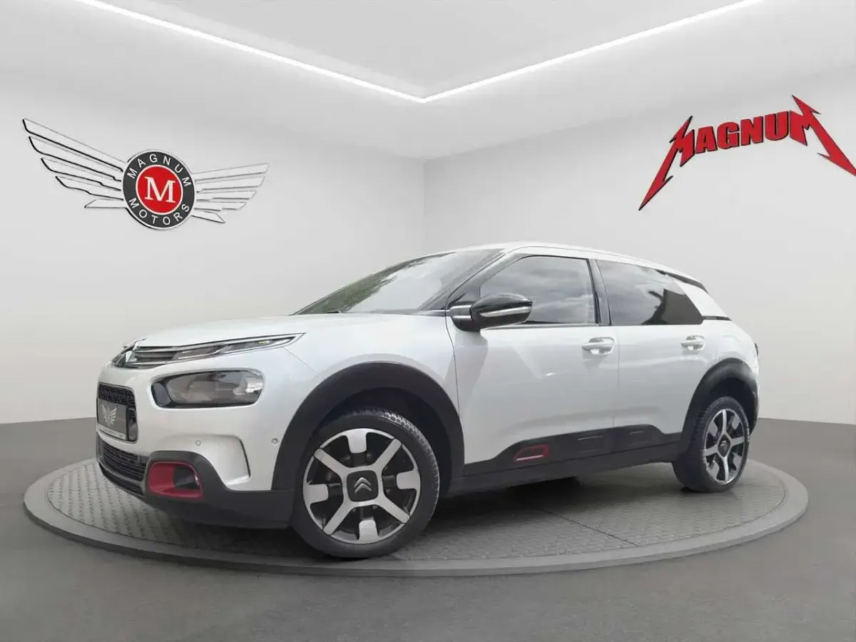 Gebraucht Citroën C4 Shine 110 PS (80 kW) 2019 Blanc perle SUV