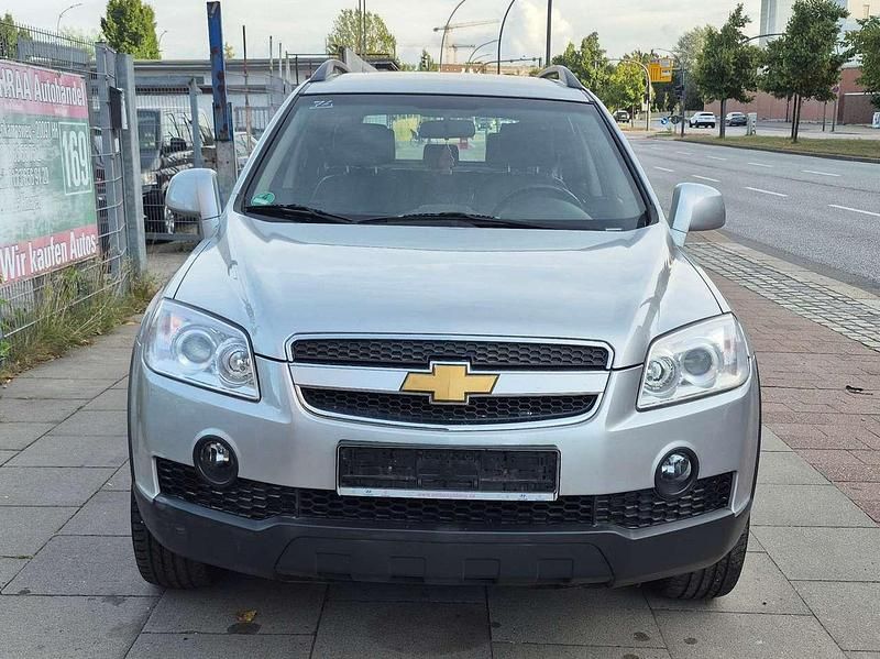 Gebraucht Chevrolet Captiva LS 136 PS (100 kW) 2009 Silber SUV
