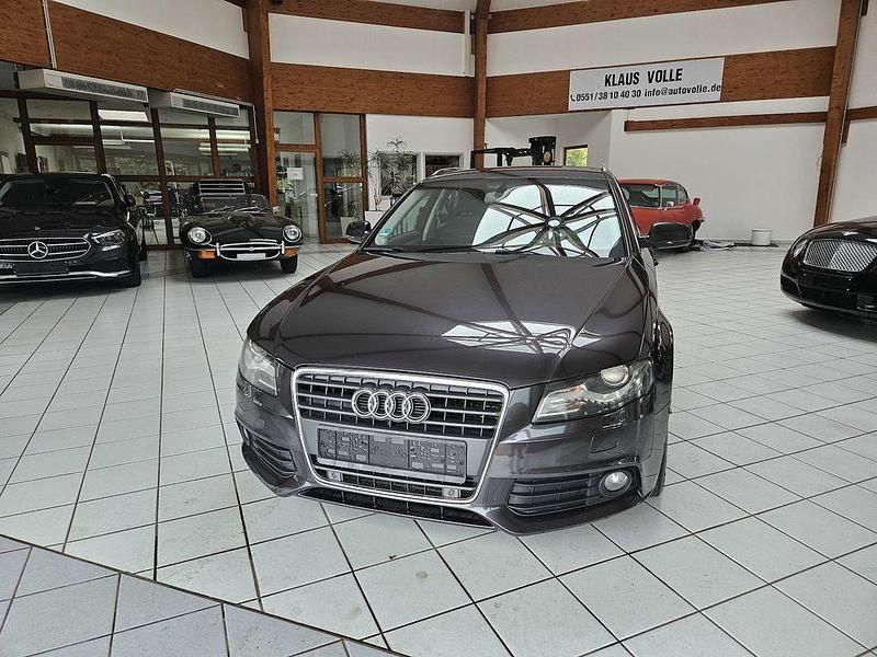 Grau Gebraucht 2010 Audi A4 Ambition Kombi | 5.495 € (Guter Preis) - Bild 1/4