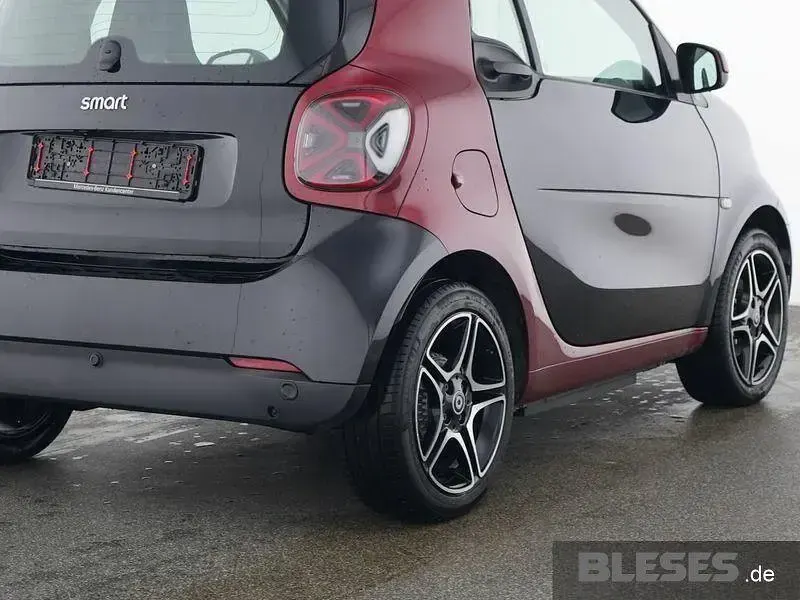Gebraucht Smart ForTwo Coupé Exclusive 60 kW (82 PS) 2024 Schwarz Kleinwagen