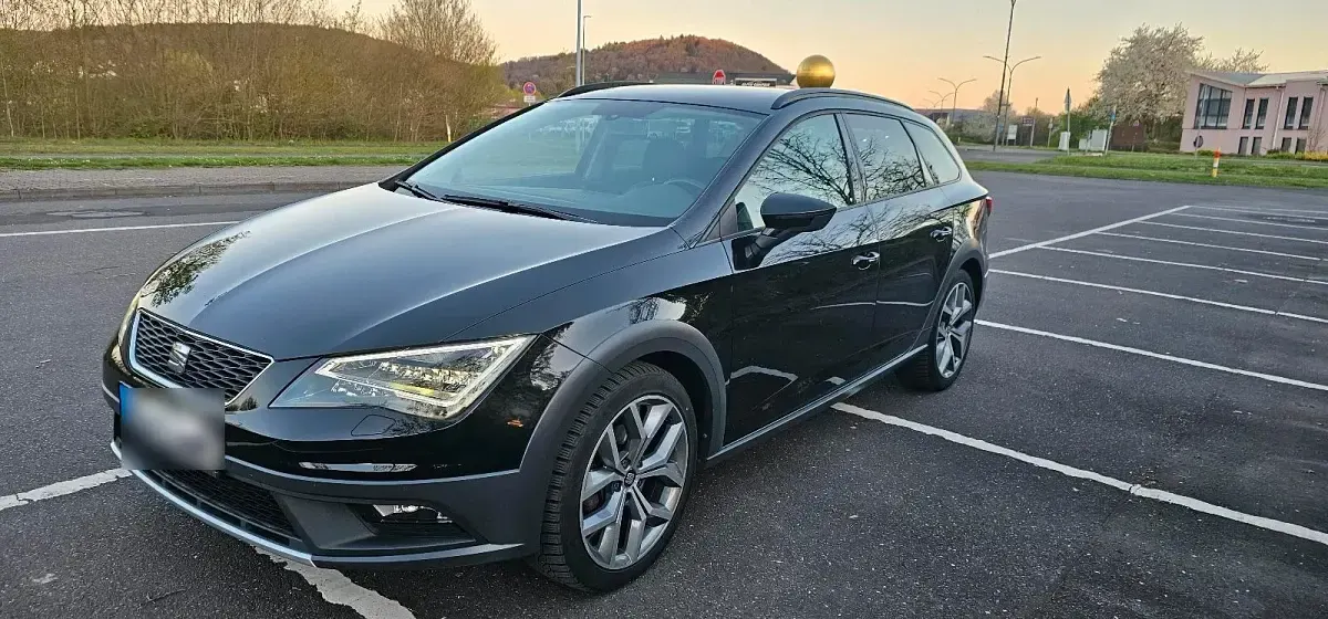 Gebraucht Seat Leon X-Perience 4Drive 150 PS (110 kW) 2015 Schwarz Kombi