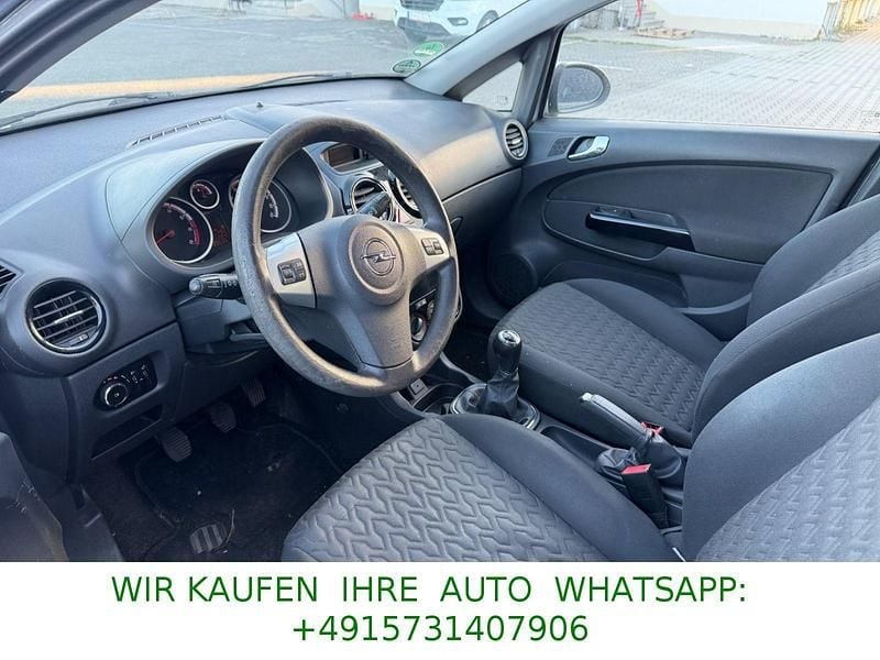 Gebraucht Opel Corsa Active 86 PS (63 kW) 2013 Silber Kleinwagen