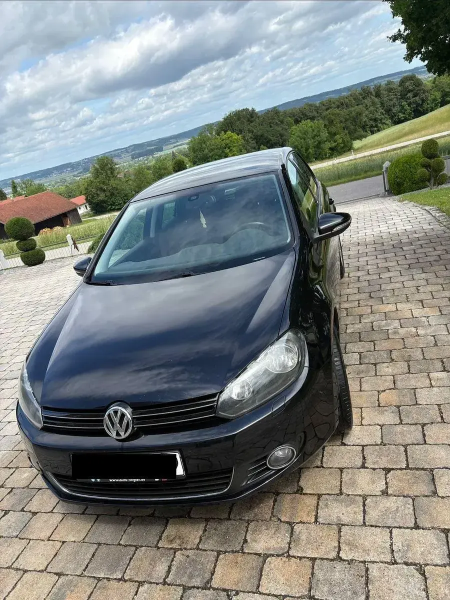 Gebraucht VW Golf VI Style 105 PS (77 kW) 2011 Schwarz Kleinwagen