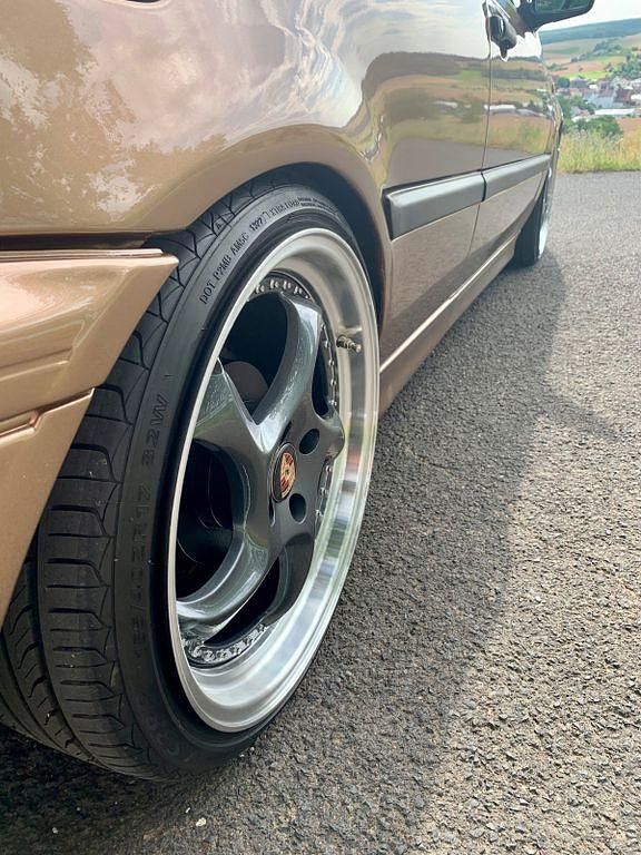 Gebraucht VW Golf Cabriolet 116 PS (85 kW) 1993 Gold Cabrio