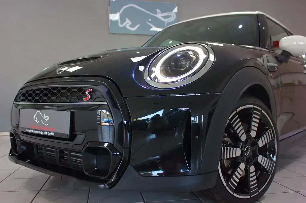 Gebraucht Mini Cooper S Classic 178 PS (130 kW) 2023 Schwarz Kleinwagen