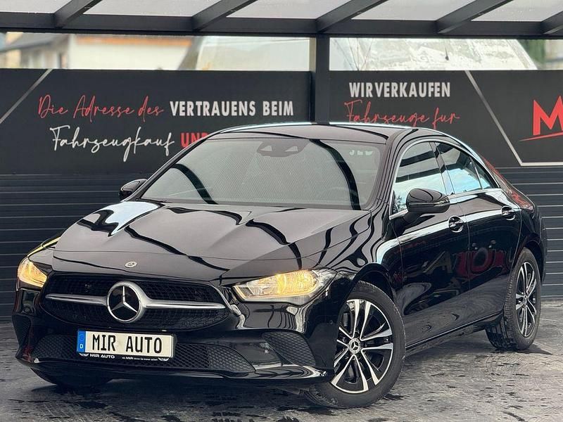 Gebraucht Mercedes CLA250 224 PS (164 kW) 2023 Schwarz Limousine