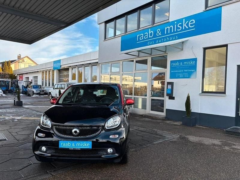 Schwarz Gebraucht 2018 Smart ForFour Kleinwagen | 12.490 € (Fairer Preis) - Bild 1/4
