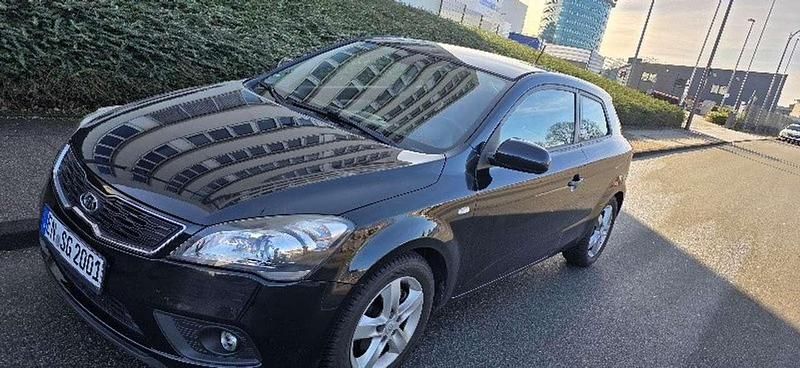 Gebraucht Kia Ceed Edition 7 90 PS (66 kW) 2011 Schwarz Kleinwagen