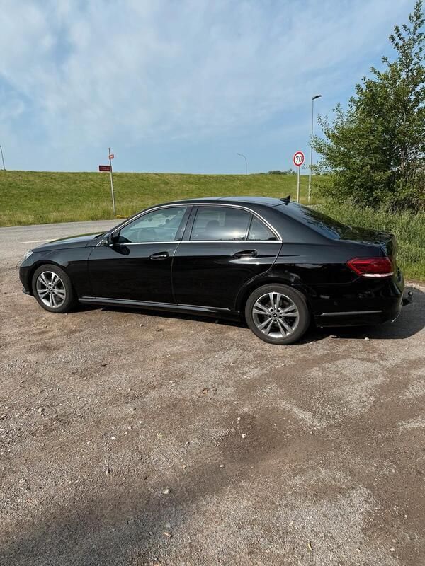 Schwarz Gebraucht 2014 Mercedes E350 AMG Limousine | 16.800 € (Superpreis) - Bild 1/4