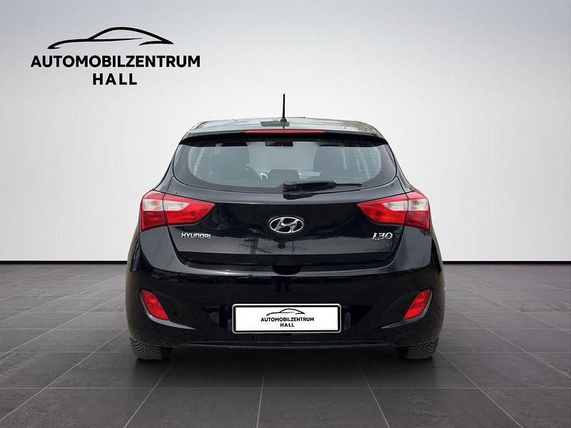 Gebraucht Hyundai i30 110 PS (80 kW) 2013 Schwarz Limousine