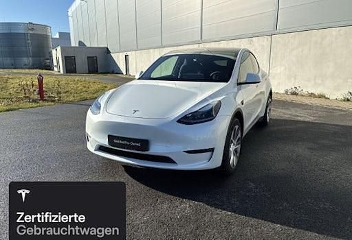Weiß Gebraucht 2023 Tesla Model Y SUV | 34.400 € (Fairer Preis) - Bild 1/4