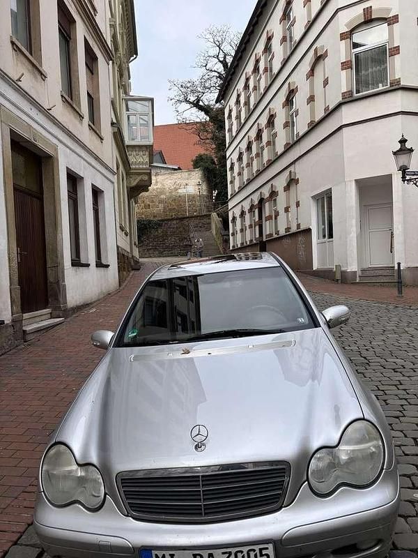 Gebraucht Mercedes C180 143 PS (105 kW) 2002 Grau Limousine