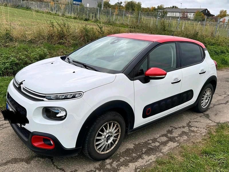 Weiß Gebraucht 2017 Citroën C3 PureTech Kleinwagen | 7.250 € (Guter Preis) - Bild 1/4