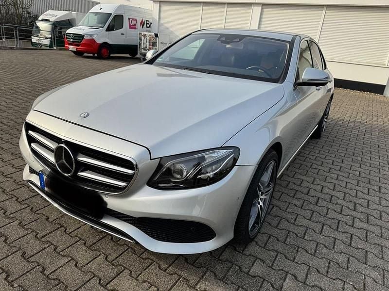 Gebraucht Mercedes E350 299 PS (219 kW) 2018 Silber Limousine