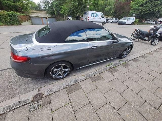 Gebraucht Mercedes C180 AMG line 156 PS (114 kW) 2018 Grau Cabrio