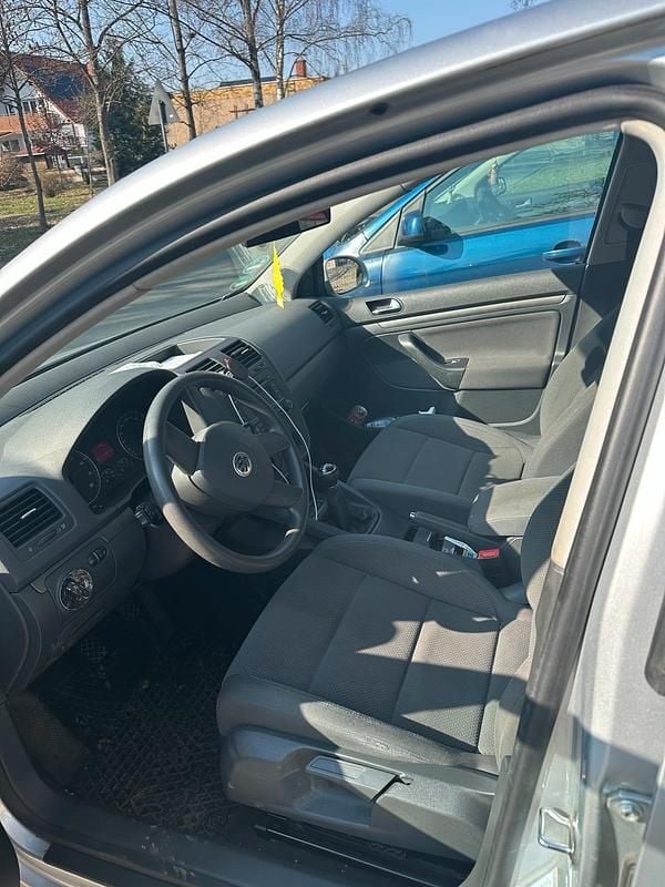 Gebraucht VW Golf 102 PS (75 kW) 2005 Grau Coupé