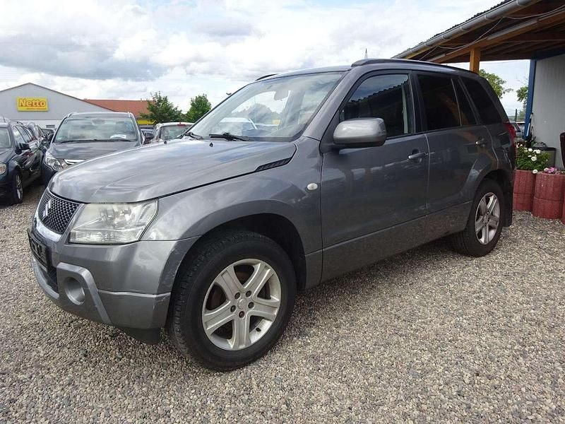 Grau Gebraucht 2008 Suzuki Grand Vitara Comfort SUV | 5.500 € (Fairer Preis) - Bild 1/4