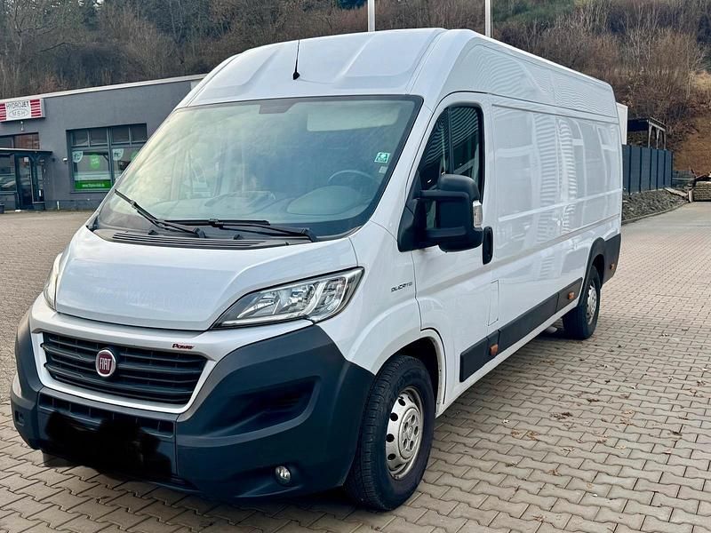 Gebraucht Fiat Ducato 130 PS (95 kW) 2019 Weiß Van
