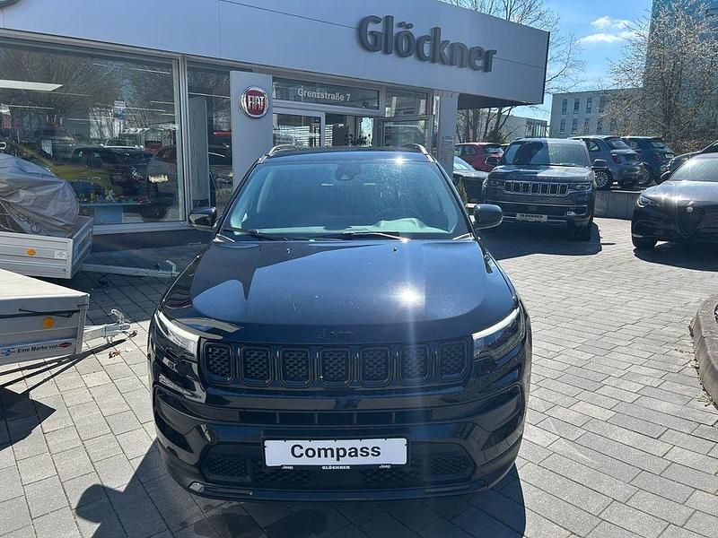 Käytetty Jeep Compass Night Eagle 131 HP (96 kW) 2023 Musta Katumaasturi