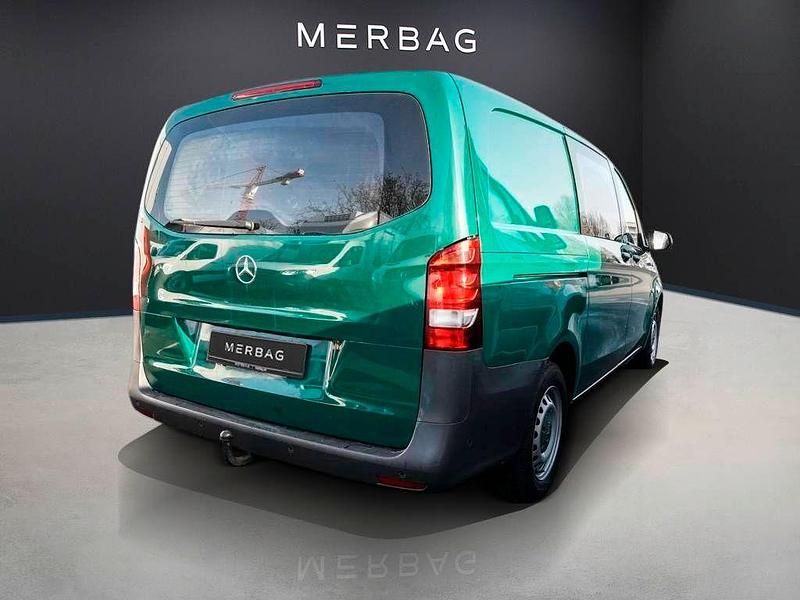 Gebraucht Mercedes Vito 88 PS (64 kW) 2018 Grün Van
