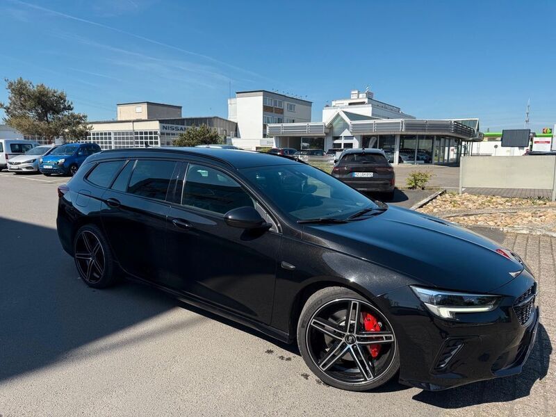 Schwarz Gebraucht 2020 Opel Insignia Kombi | 29.990 € (Etwas zu teuer) - Bild 1/4