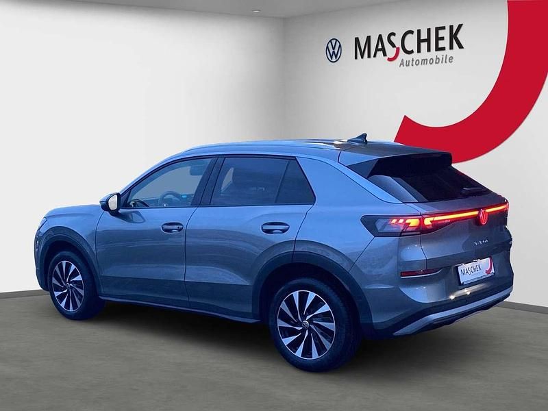 Neu VW T-Roc Style 116 PS (85 kW) 2026 Wolf grey metallic SUV