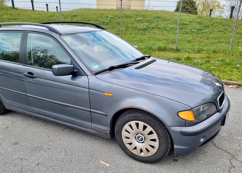 Second-hand BMW 318 143 CP (105 kW) 2003 Gri Break