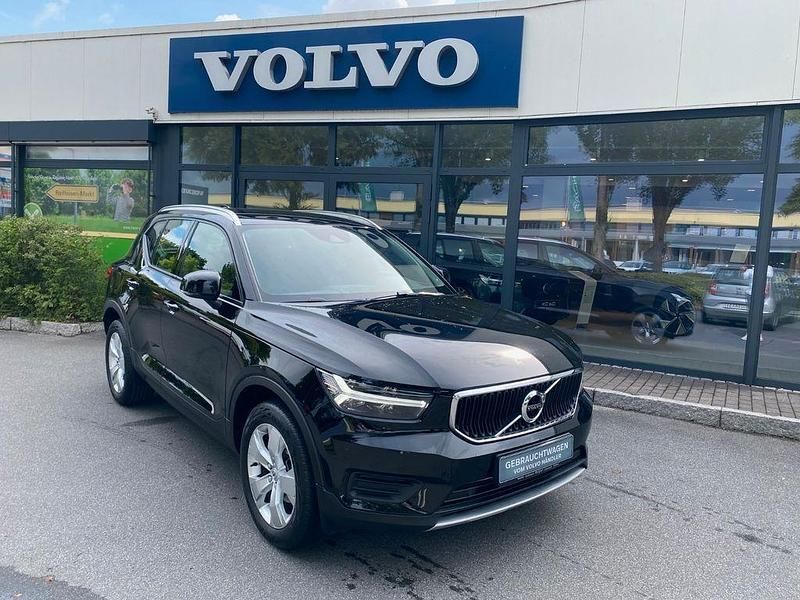 Schwarz Gebraucht 2021 Volvo XC40 Momentum SUV | 27.490 € (Superpreis) - Bild 1/4