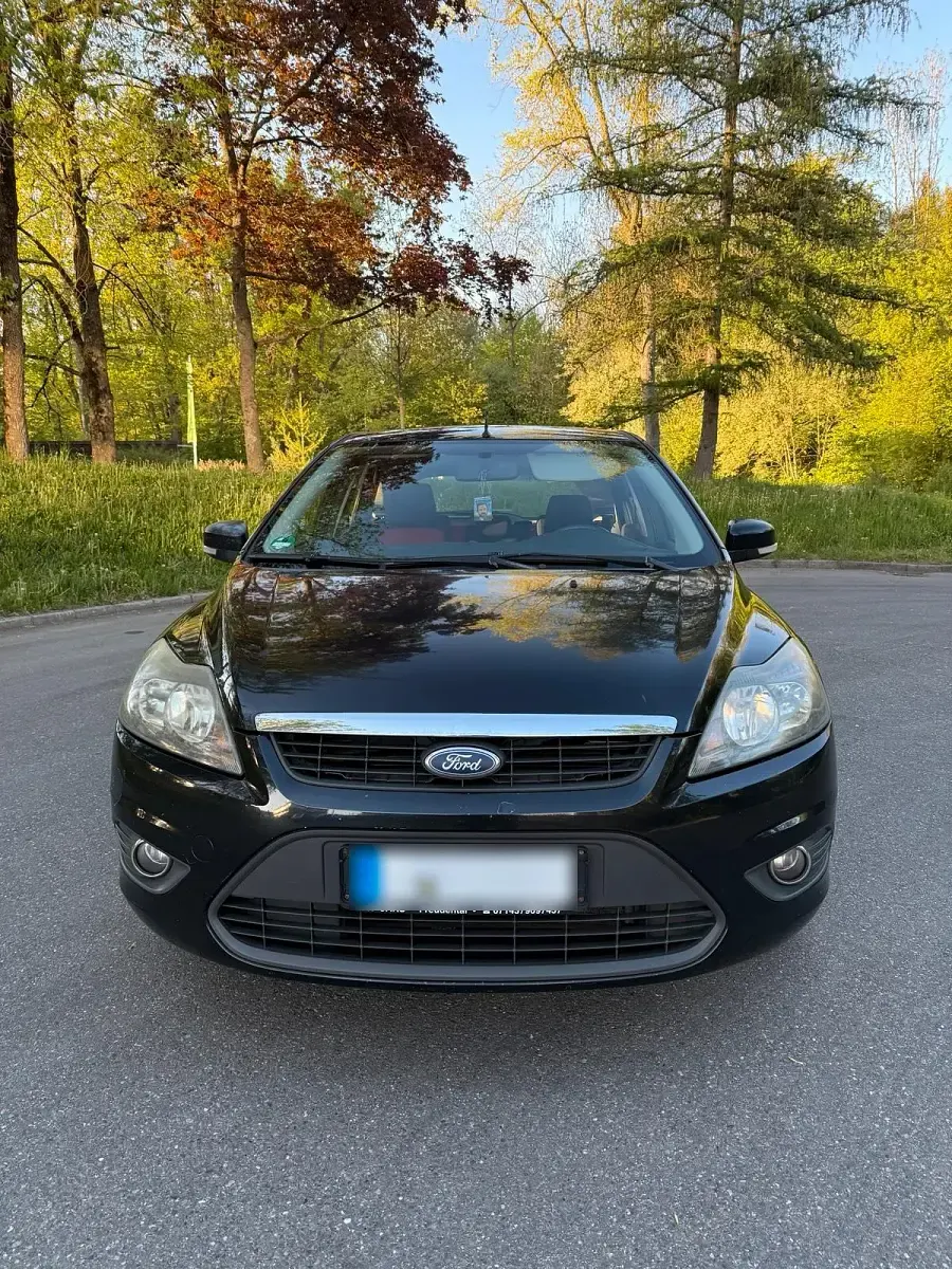 Second-hand Ford Focus 115 CP (84 kW) 2008 Negru Hatchback