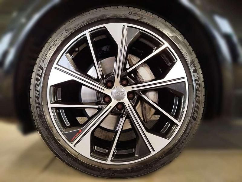 Gebraucht Audi Q5 S-Line 367 PS (269 kW) 2022 Mythosschwarz metallic SUV