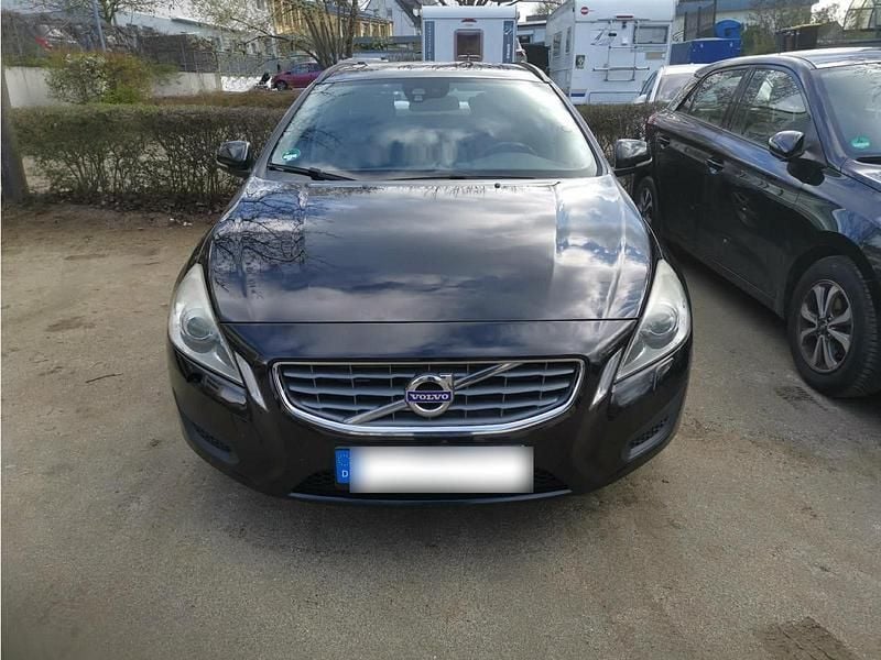 Gebraucht Volvo V60 203 PS (149 kW) 2011 Schwarz Kombi
