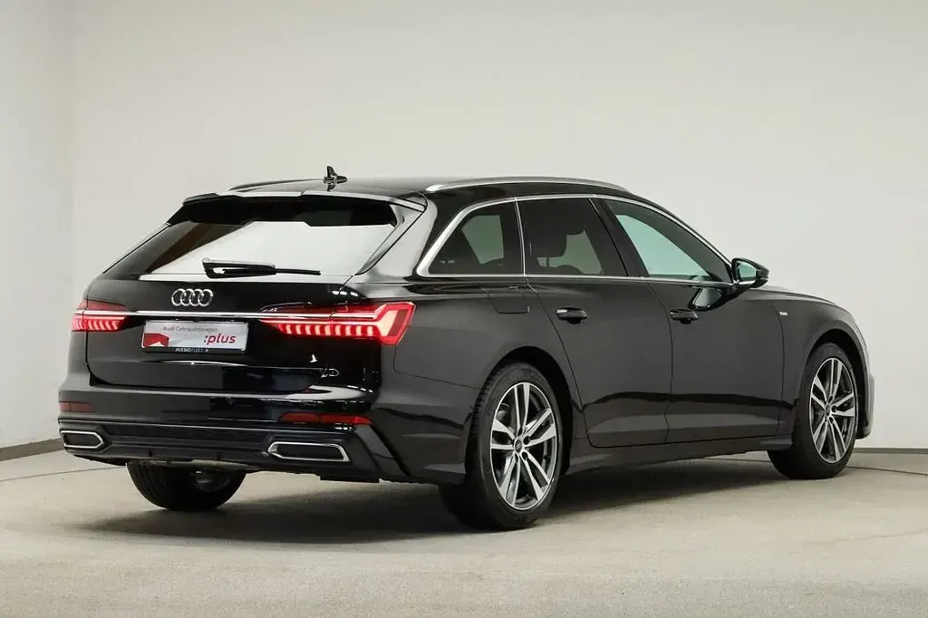 Gebraucht Audi A6 Sport 204 PS (150 kW) 2023 Mythosschwarz metallic Kombi