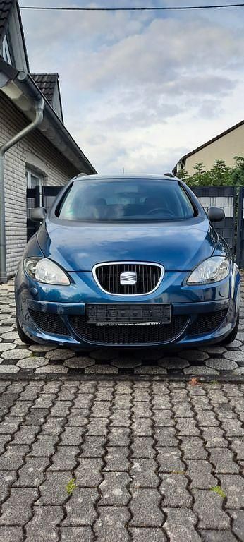 Blau Gebraucht 2007 Seat Altea XL Van / Kleinbus | 3.750 € (Fairer Preis) - Bild 1/4